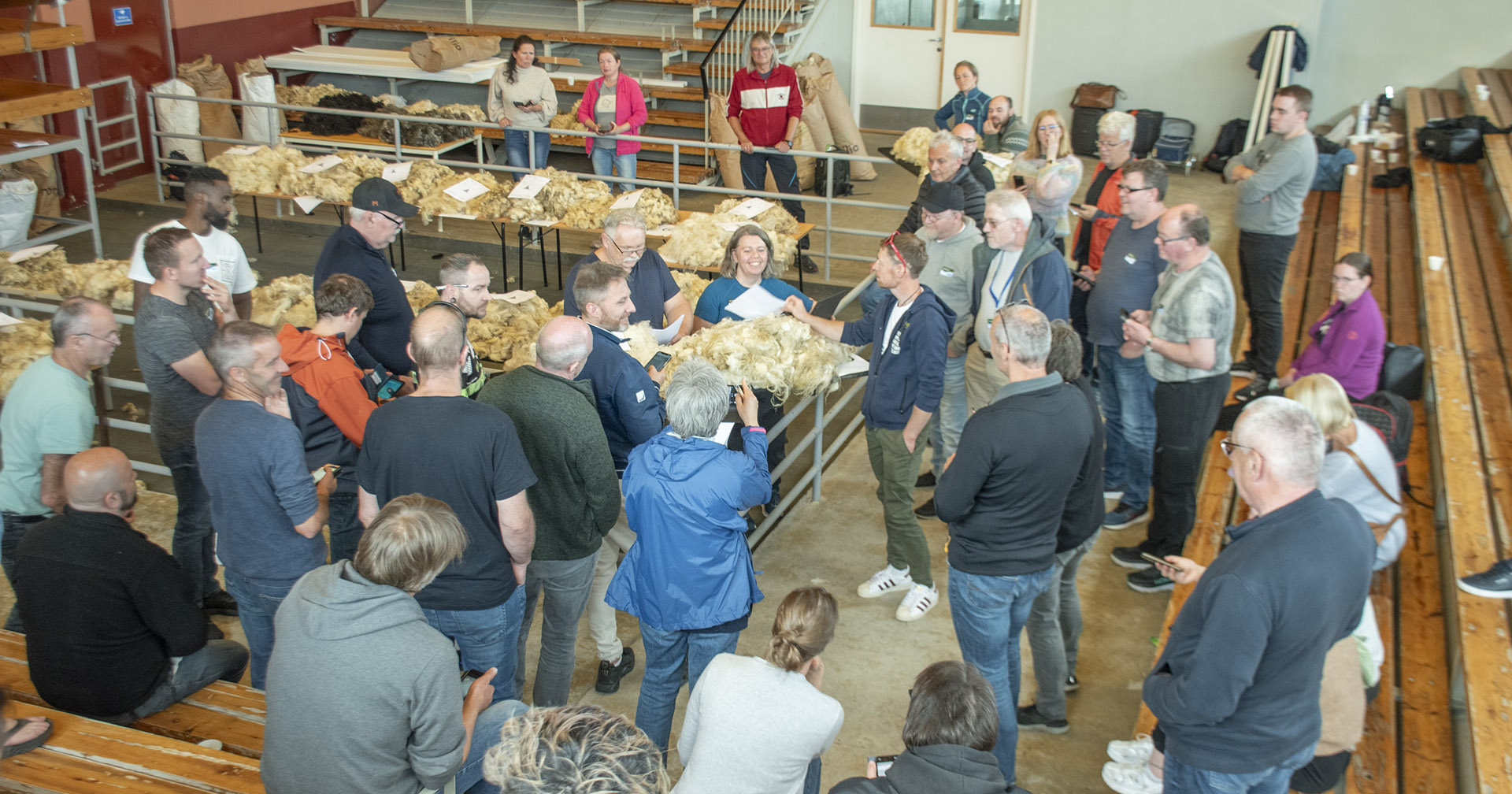 I grenseland: Godt 30 fellar av ulik kvalitet og klasse, mange tvilstilfelle og mange kryssingsfellar, skulle vurderast og klassifiserast.